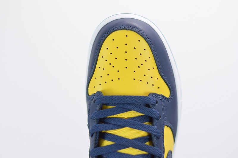 Nike SB Dunk High Pro 'Michigan' Nike SB Dunk High Pro 'Michigan'
