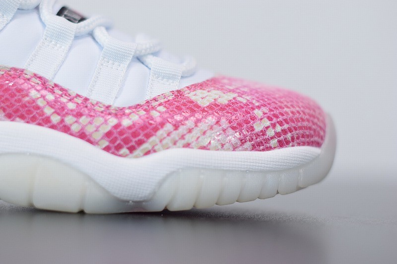 Jodan 11 Retro Low Pink Snakeskin Jodan 11 Retro Low Pink Snakeskin
