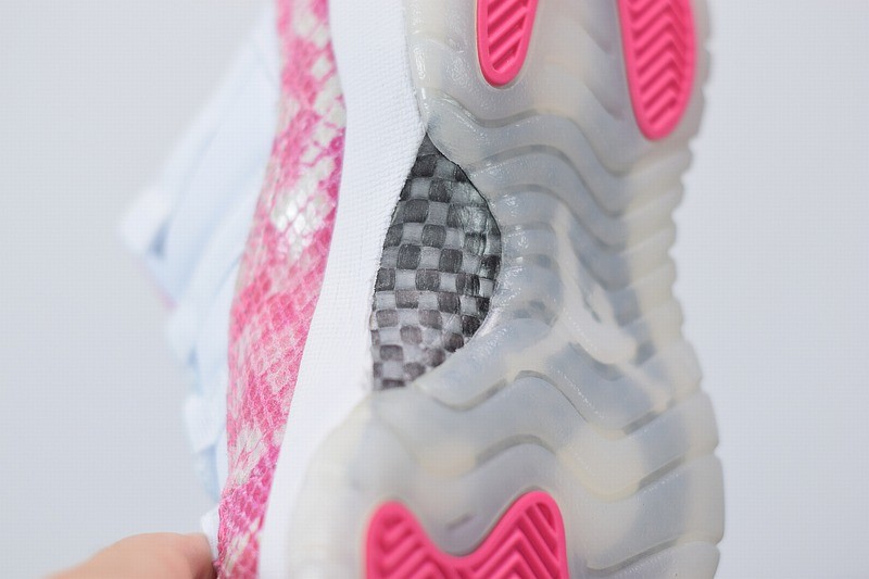 Jodan 11 Retro Low Pink Snakeskin Jodan 11 Retro Low Pink Snakeskin