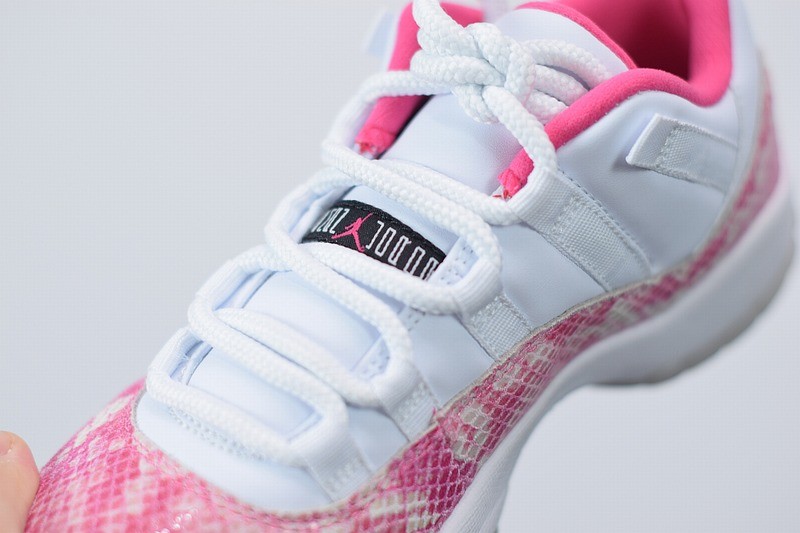 Jodan 11 Retro Low Pink Snakeskin Jodan 11 Retro Low Pink Snakeskin