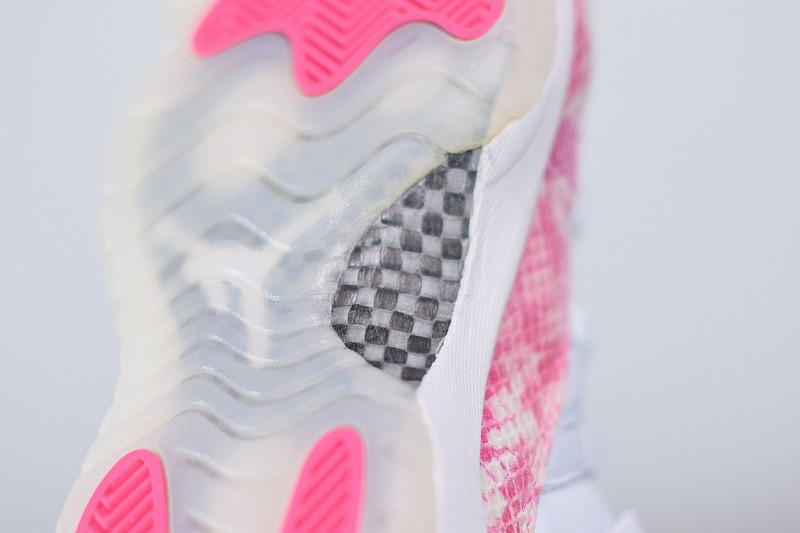 Jodan 11 Retro Low Pink Snakeskin Jodan 11 Retro Low Pink Snakeskin
