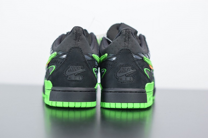 Nike Air Rubber Dunk Off-White Green Strike Nike Air Rubber Dunk Off-White Green Strike
