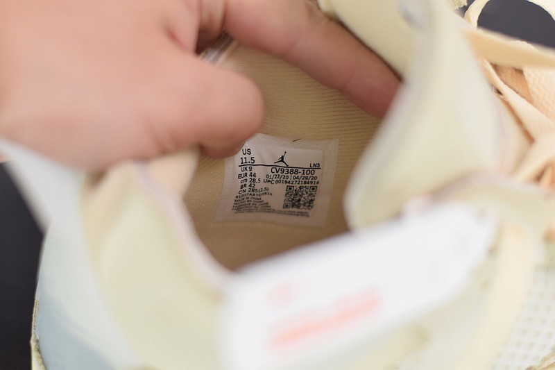 Jordan 4 Retro off-White sail Jordan 4 Retro off-White sail