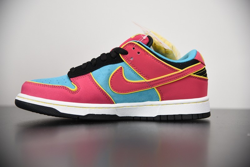 Nike Dunk SB Low Ms.Pacman Nike Dunk SB Low Ms.Pacman