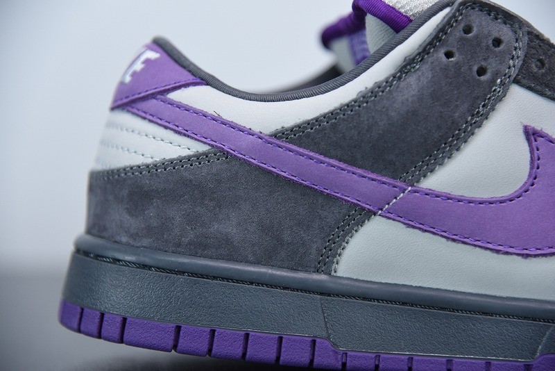 Nike Dunk SB Low Purple Pigeon Nike Dunk SB Low Purple Pigeon