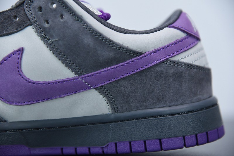 Nike Dunk SB Low Purple Pigeon Nike Dunk SB Low Purple Pigeon