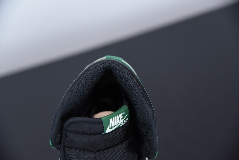 Jordan 1 Retro High Pine Green Jordan 1 Retro High Pine Green