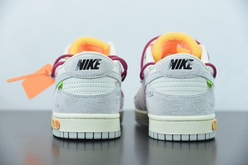 Off-White x Nike Dunk Low Off-White Lot 50 Off-White x Nike Dunk Low Off-White Lot 50