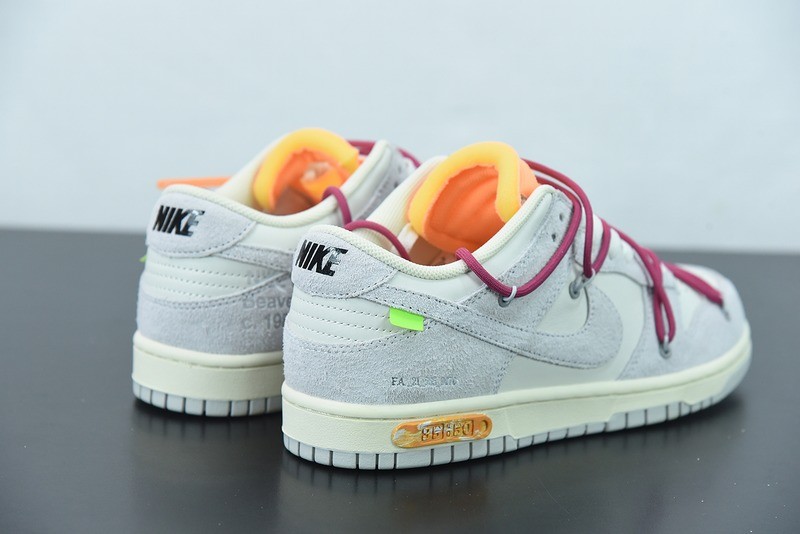 Off-White x Nike Dunk Low Off-White Lot 50 Off-White x Nike Dunk Low Off-White Lot 50