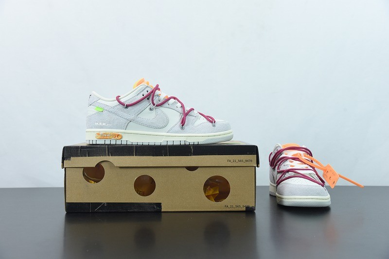 Off-White x Nike Dunk Low Off-White Lot 50 Off-White x Nike Dunk Low Off-White Lot 50
