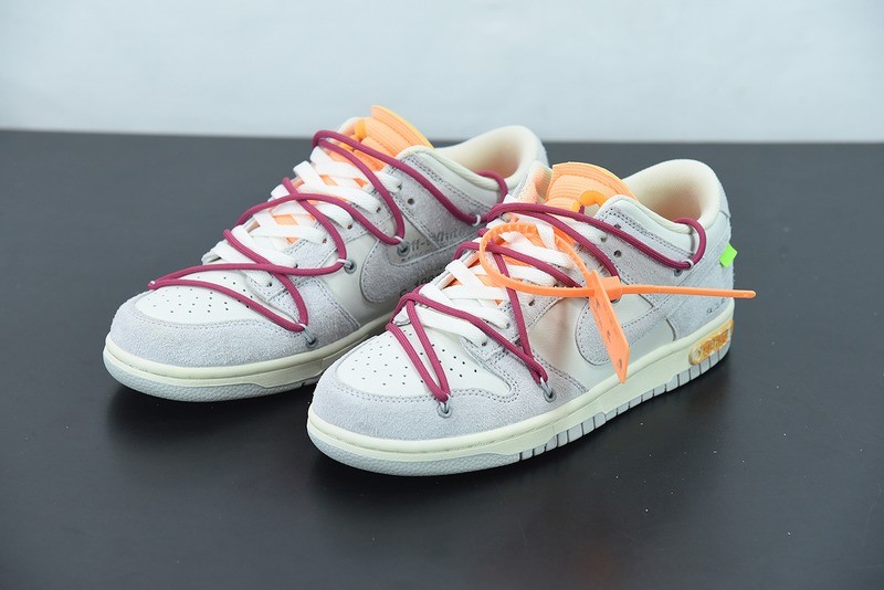Off-White x Nike Dunk Low Off-White Lot 50 Off-White x Nike Dunk Low Off-White Lot 50