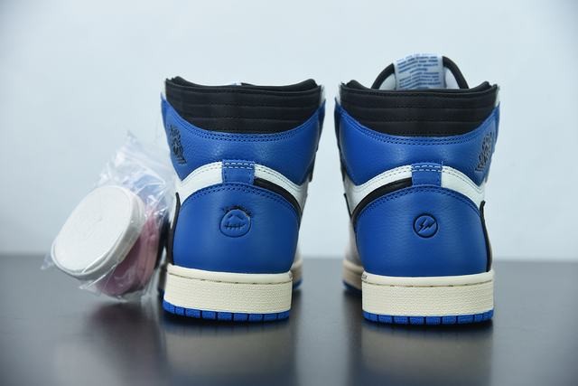 Jordan 1 High OG SP Fragment x Travis Scott Jordan 1 High OG SP Fragment x Travis Scott
