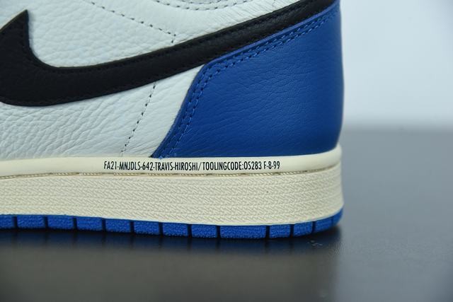 Jordan 1 High OG SP Fragment x Travis Scott Jordan 1 High OG SP Fragment x Travis Scott