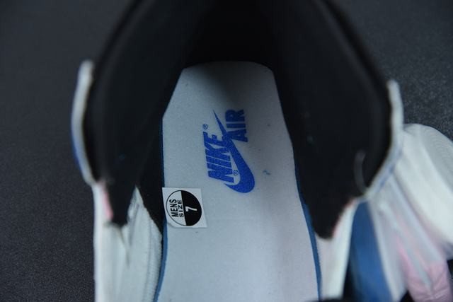 Jordan 1 High OG SP Fragment x Travis Scott Jordan 1 High OG SP Fragment x Travis Scott