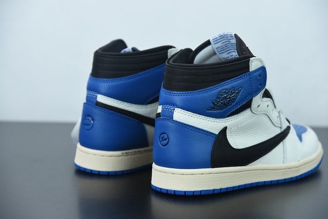 Jordan 1 High OG SP Fragment x Travis Scott Jordan 1 High OG SP Fragment x Travis Scott