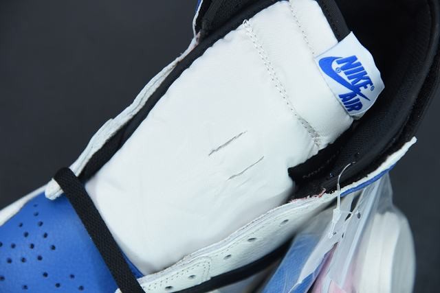 Jordan 1 High OG SP Fragment x Travis Scott Jordan 1 High OG SP Fragment x Travis Scott