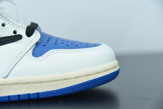 Jordan 1 High OG SP Fragment x Travis Scott Jordan 1 High OG SP Fragment x Travis Scott