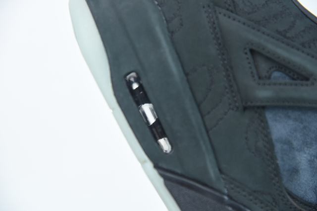 Jordan 4 Retro Kaws Black Jordan 4 Retro Kaws Black