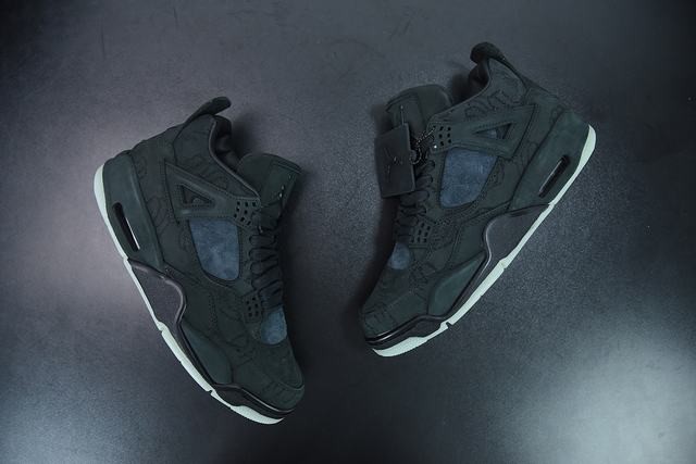 Jordan 4 Retro Kaws Black Jordan 4 Retro Kaws Black