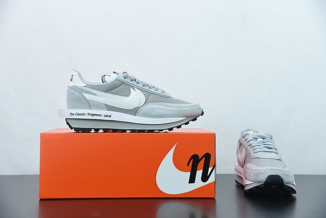 Nike LD Waffle SF sacai Fragment Grey Nike LD Waffle SF sacai Fragment Grey
