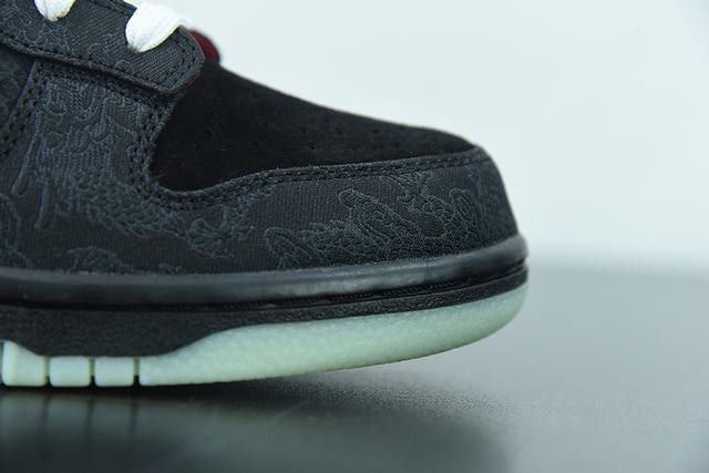 Nike Dunk Low Retro LPL Nike Dunk Low Retro LPL