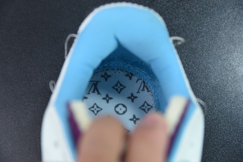 Louis Vuitton LV Trainer Sneaker Low Neon Red Louis Vuitton LV Trainer Sneaker Low Neon Red