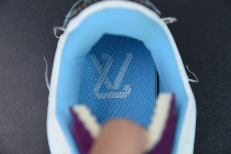 Louis Vuitton LV Trainer Sneaker Low Neon Red Louis Vuitton LV Trainer Sneaker Low Neon Red