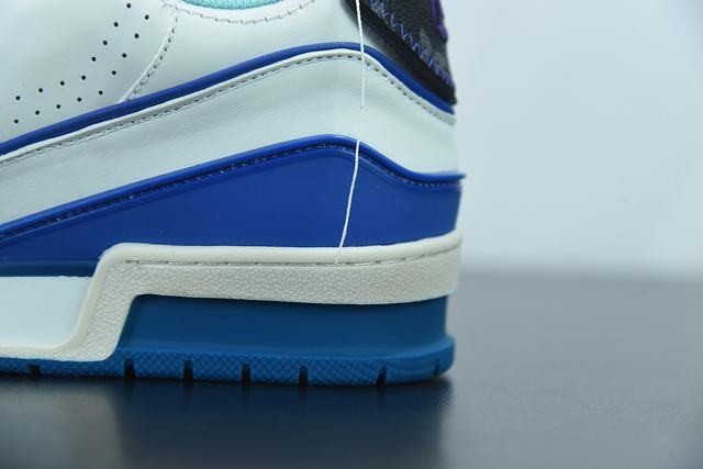 Louis Vuitton LV Trainer Sneaker Low White Blue Louis Vuitton LV Trainer Sneaker Low White Blue
