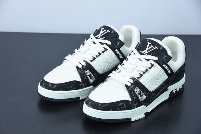 Louis Vuitton LV Trainer WHite Black White Louis Vuitton LV Trainer WHite Black White