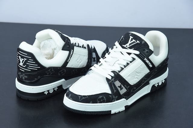 Louis Vuitton LV Trainer WHite Black White Louis Vuitton LV Trainer WHite Black White