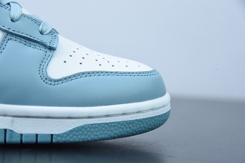 NiKe Dunk Low Essential Paisley Pack Worn Blue (W) NiKe Dunk Low Essential Paisley Pack Worn Blue (W)