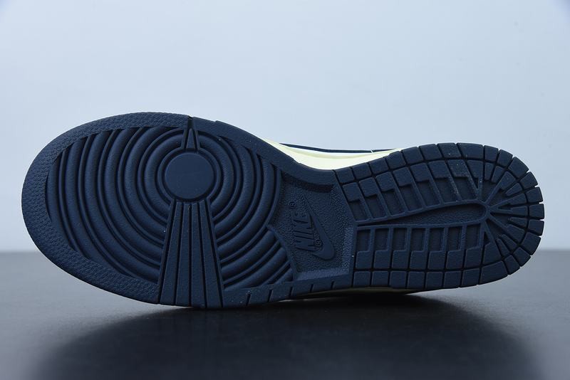 NiKe Dunk Low Vintage Navy (W) NiKe Dunk Low Vintage Navy (W)