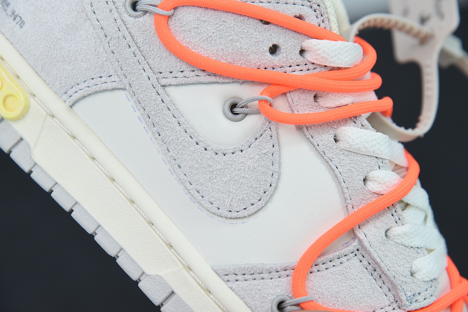 Off-White x Nike Dunk Low Off Lot 11 Off-White x Nike Dunk Low Off Lot 11
