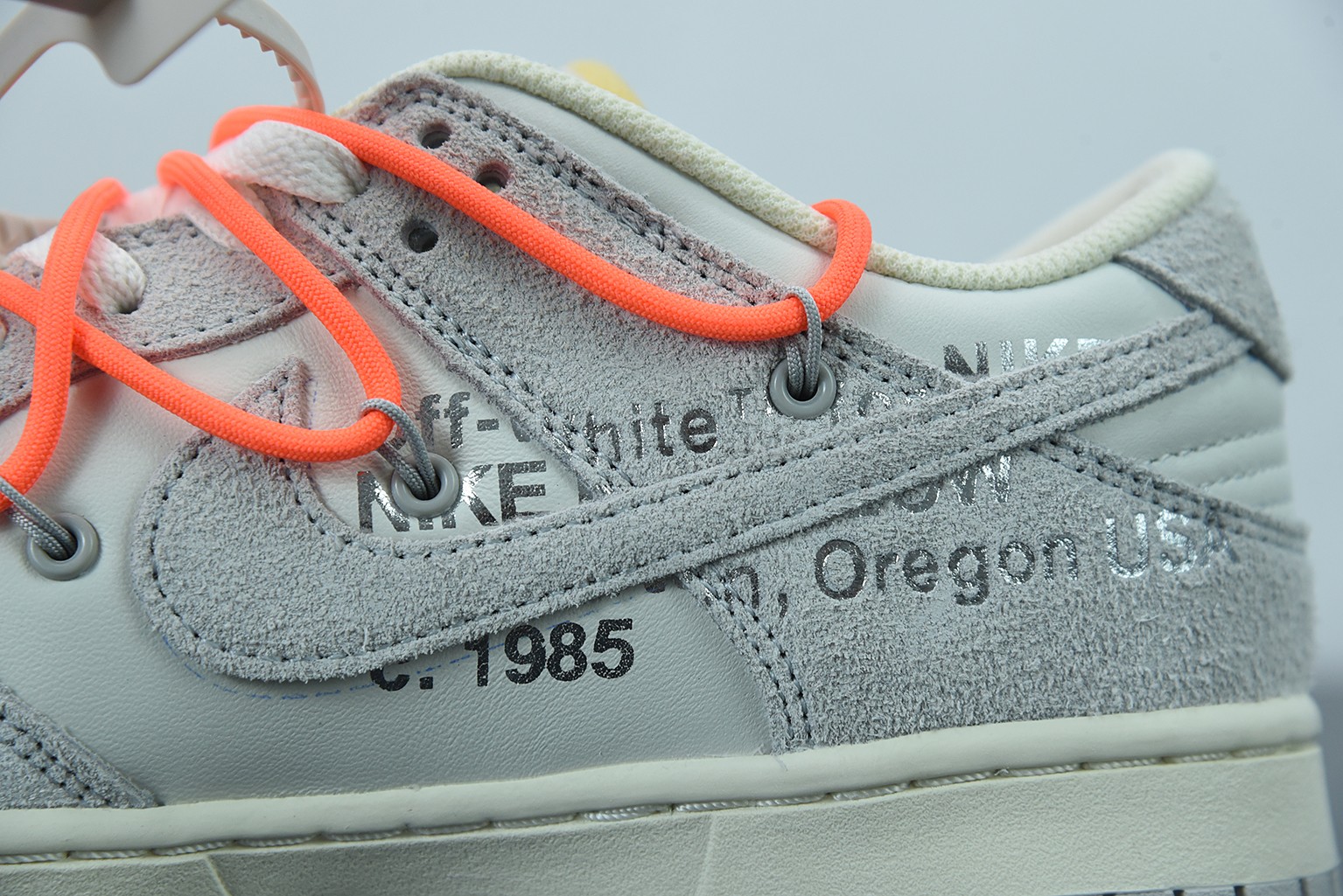 Off-White x Nike Dunk Low Off Lot 11 Off-White x Nike Dunk Low Off Lot 11