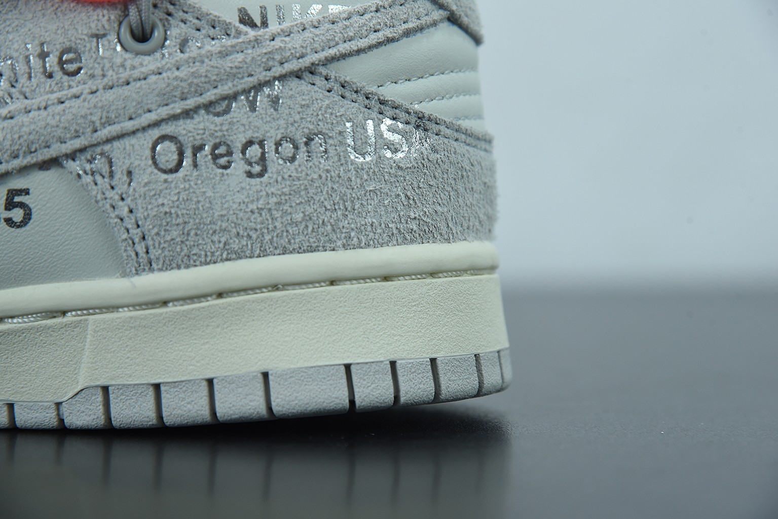 Off-White x Nike Dunk Low Off Lot 11 Off-White x Nike Dunk Low Off Lot 11