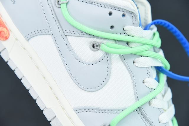 Off-White x Nike Dunk Low Off-White Lot 26 Off-White x Nike Dunk Low Off-White Lot 26