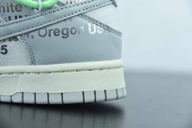 Off-White x Nike Dunk Low Off-White Lot 26 Off-White x Nike Dunk Low Off-White Lot 26