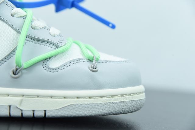 Off-White x Nike Dunk Low Off-White Lot 26 Off-White x Nike Dunk Low Off-White Lot 26
