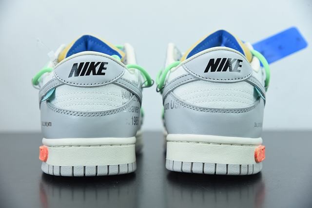 Off-White x Nike Dunk Low Off-White Lot 26 Off-White x Nike Dunk Low Off-White Lot 26