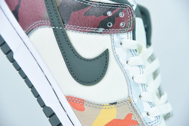 Nike Dunk Low ES Sail Multi-Camo Nike Dunk Low ES Sail Multi-Camo