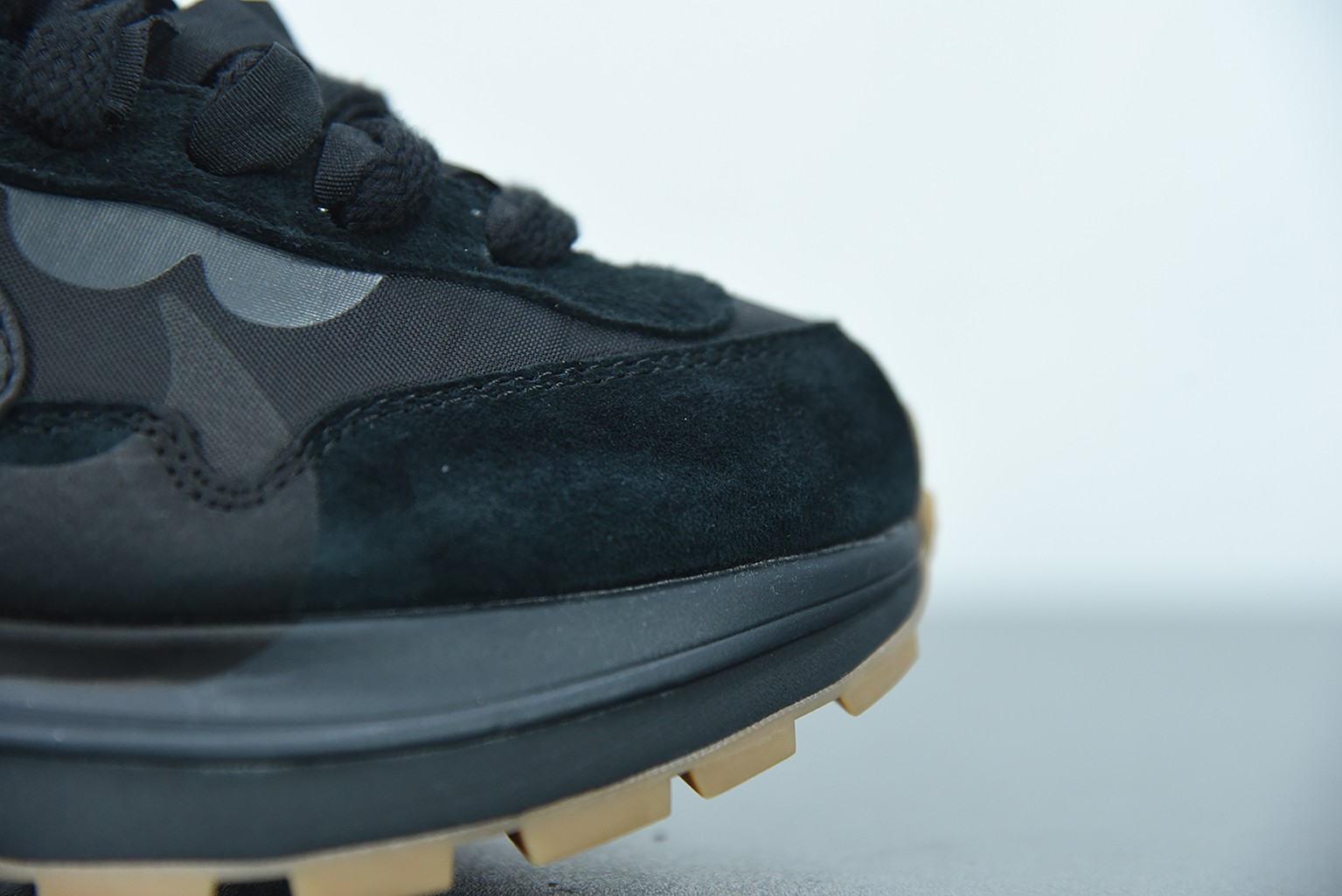 Nike Vaporwaffle sacai Black Gum Nike Vaporwaffle sacai Black Gum