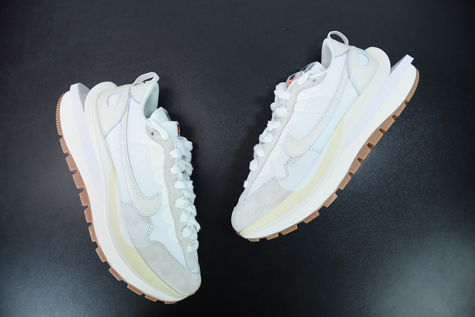 Nike Vaporwaffle sacai Sail Gum Nike Vaporwaffle sacai Sail Gum