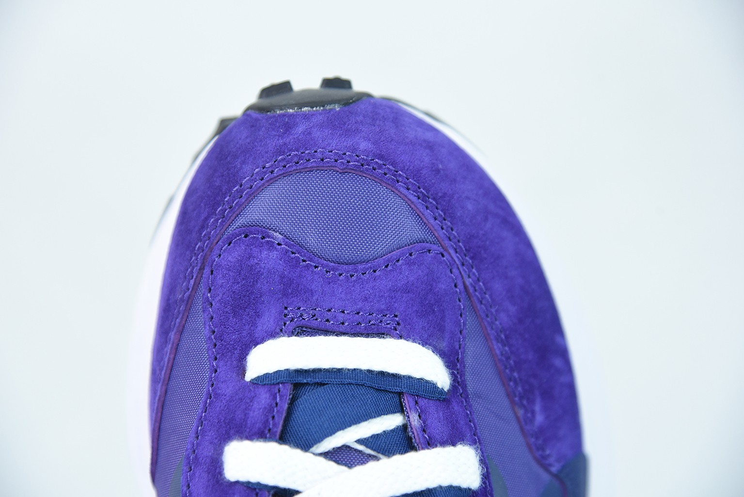 Nike Vaporwaffle sacai Dark lris Nike Vaporwaffle sacai Dark lris