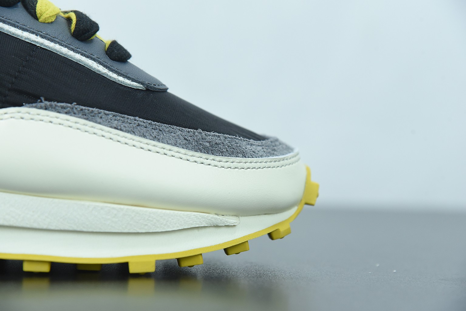 Nike Vaporwaffle sacai Undercover Black Bright Citron Nike Vaporwaffle sacai Undercover Black Bright Citron