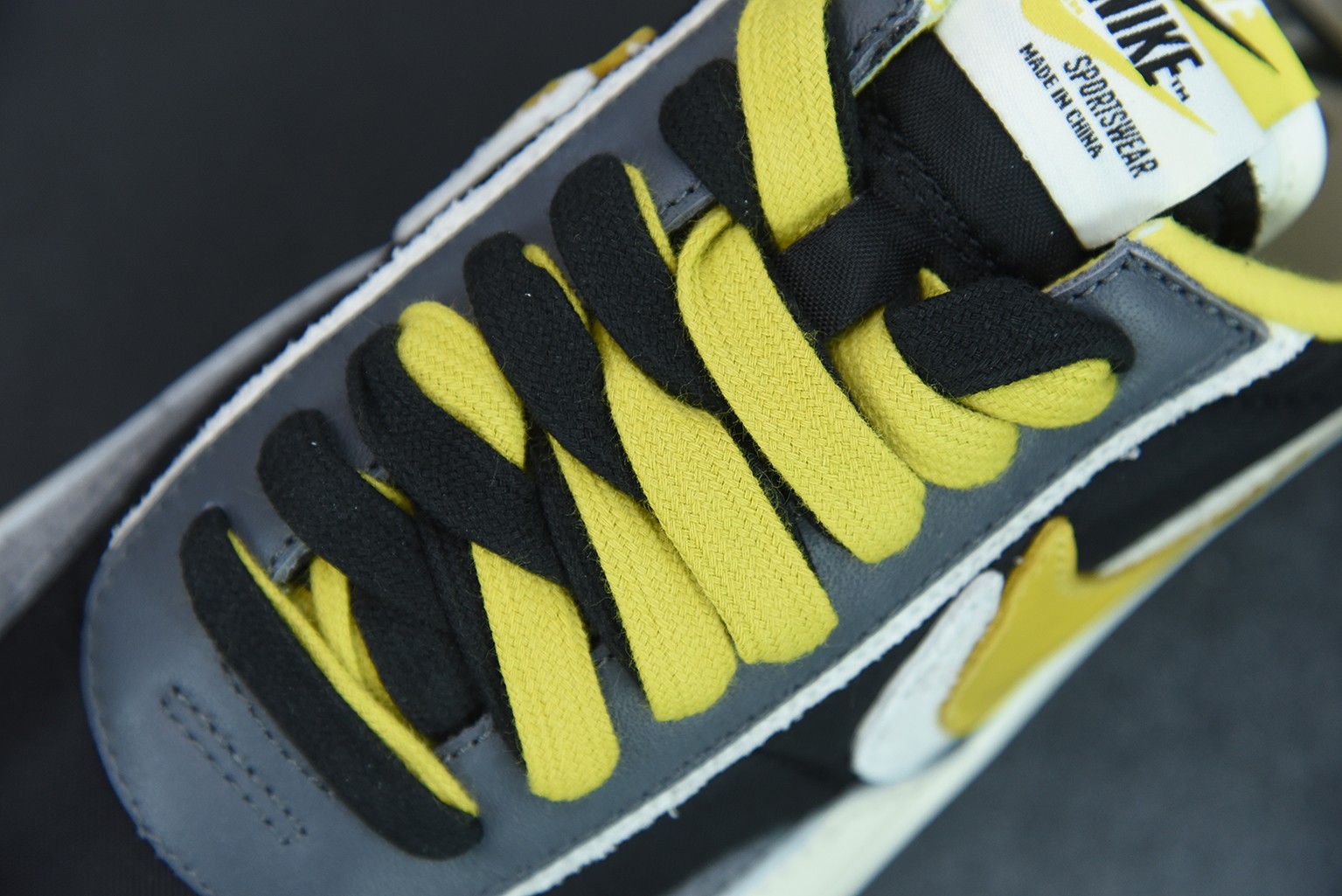 Nike Vaporwaffle sacai Undercover Black Bright Citron Nike Vaporwaffle sacai Undercover Black Bright Citron