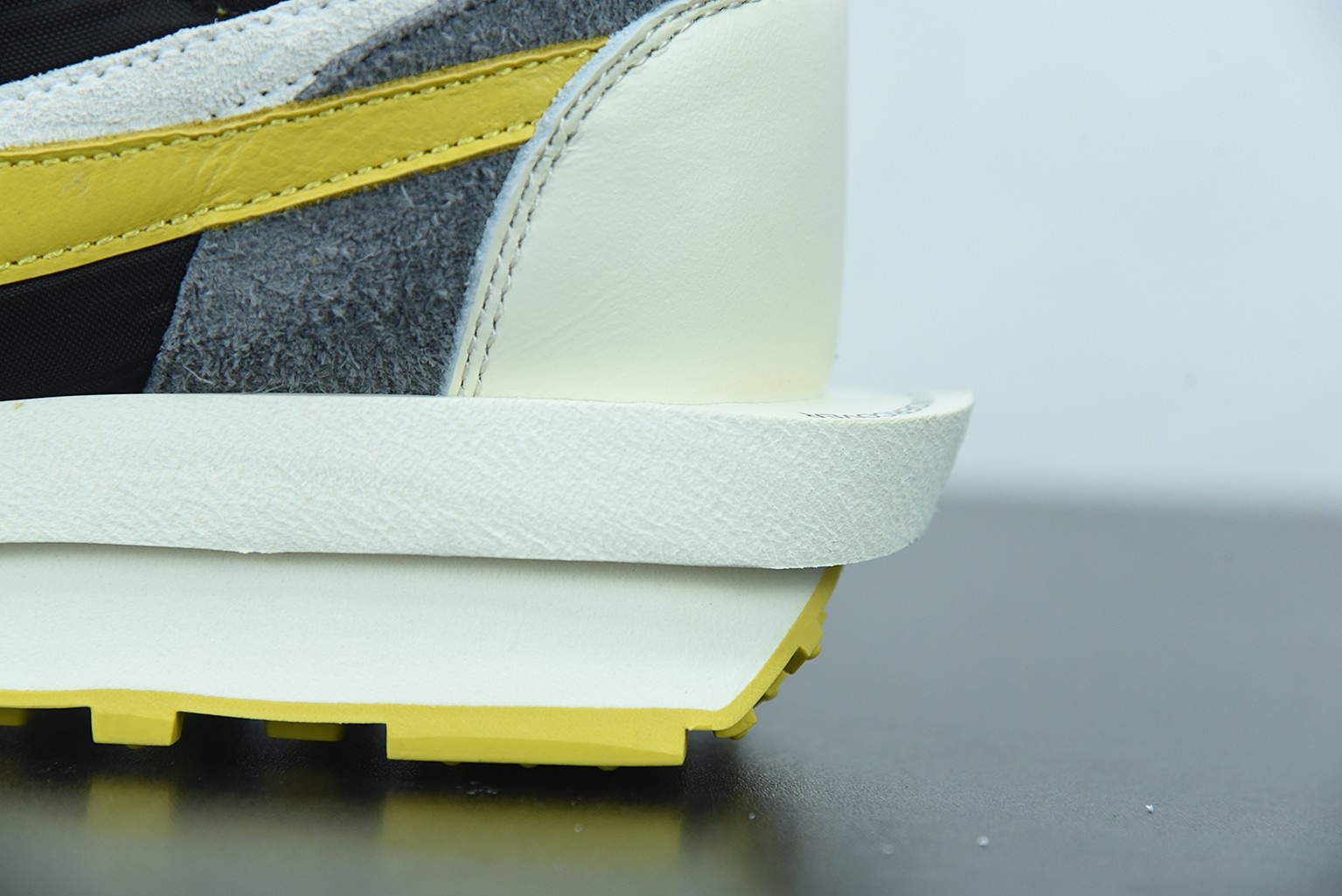 Nike Vaporwaffle sacai Undercover Black Bright Citron Nike Vaporwaffle sacai Undercover Black Bright Citron
