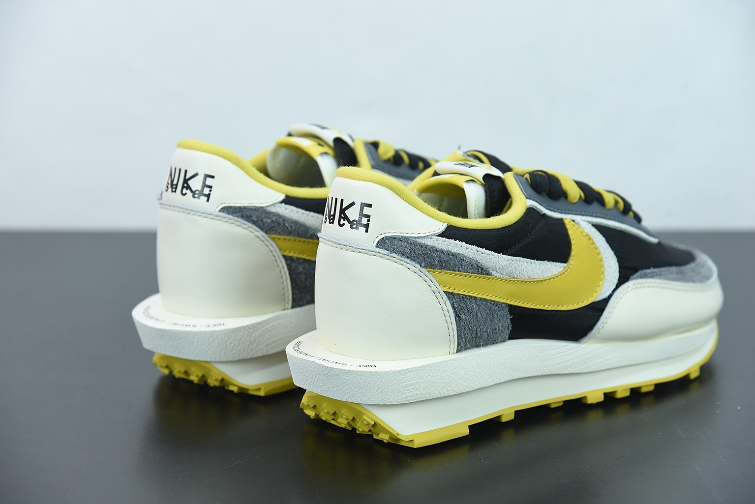 Nike Vaporwaffle sacai Undercover Black Bright Citron Nike Vaporwaffle sacai Undercover Black Bright Citron