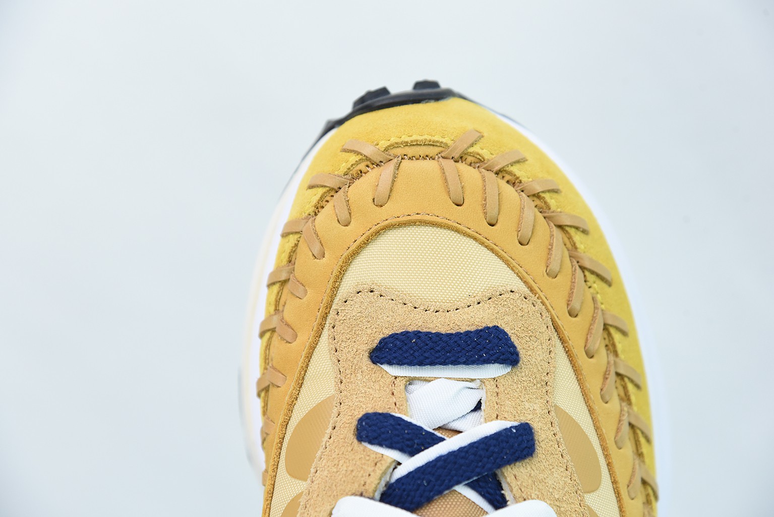 Nike Vaporwaffle sacai Jean Paul Gaultier Sesame Blue Nike Vaporwaffle sacai Jean Paul Gaultier Sesame Blue