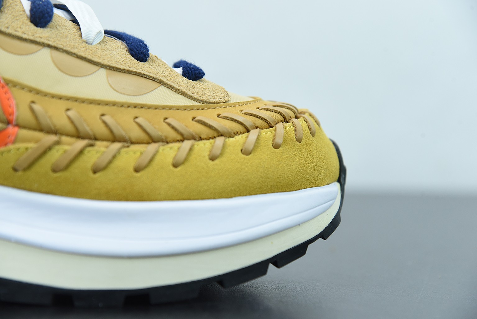 Nike Vaporwaffle sacai Jean Paul Gaultier Sesame Blue Nike Vaporwaffle sacai Jean Paul Gaultier Sesame Blue