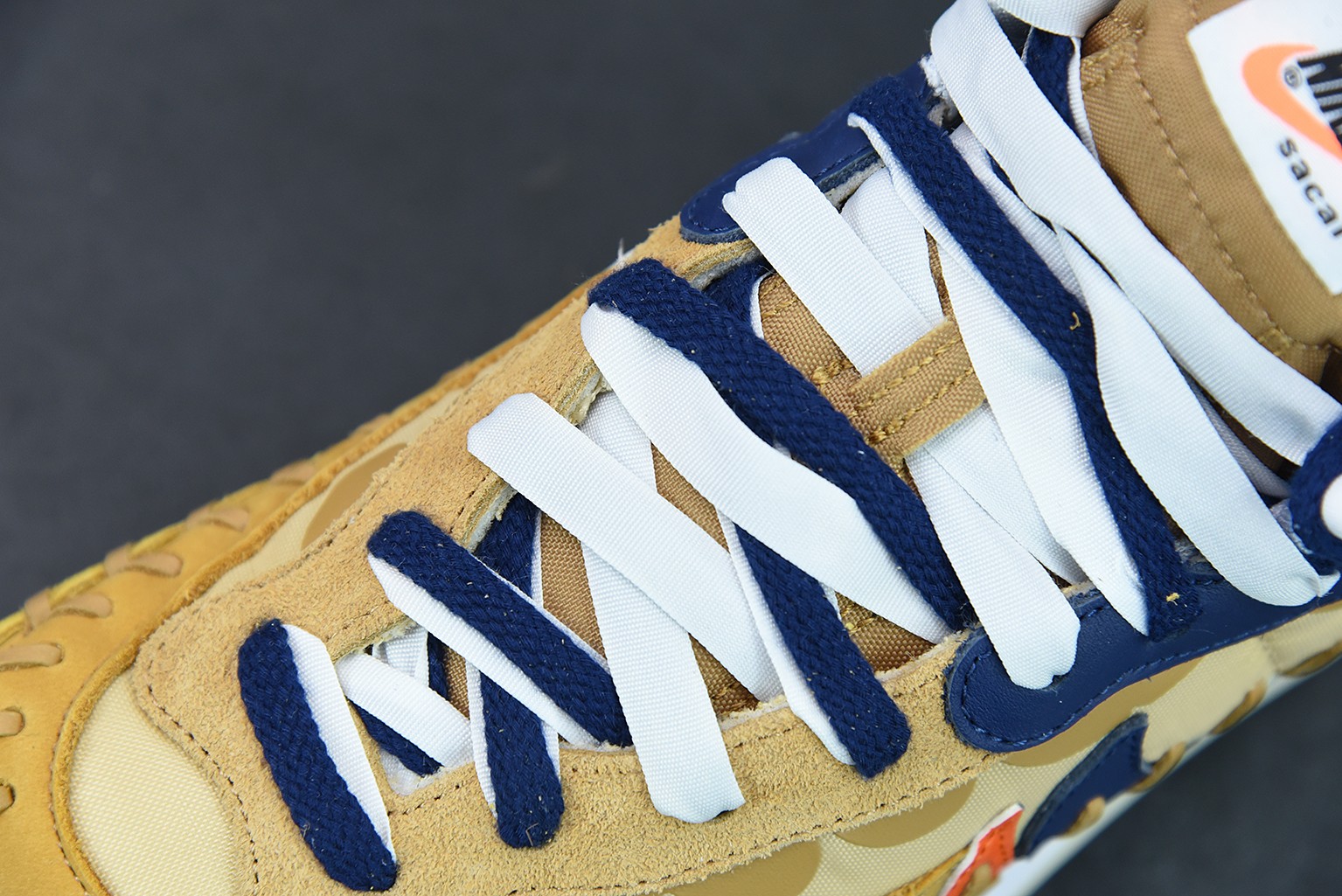 Nike Vaporwaffle sacai Jean Paul Gaultier Sesame Blue Nike Vaporwaffle sacai Jean Paul Gaultier Sesame Blue